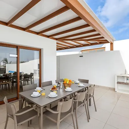 Famara - Vipvipvillas *