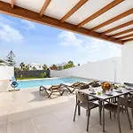Famara - Vipvipvillas فيلة