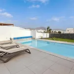 فيلة Famara - Vipvipvillas *