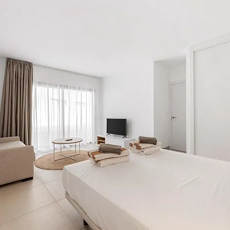 Famara - Vipvipvillas * 普拉亚布兰卡