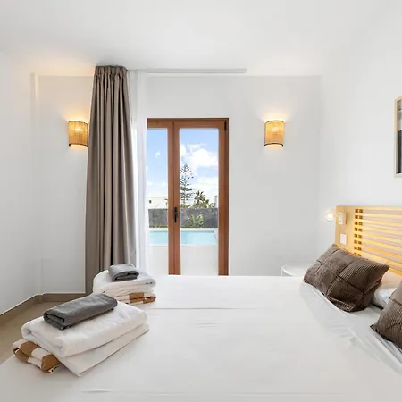 فيلة Famara - Vipvipvillas بلايا بلانكا
